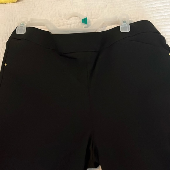 Slant pockets - Picture 1 of 1